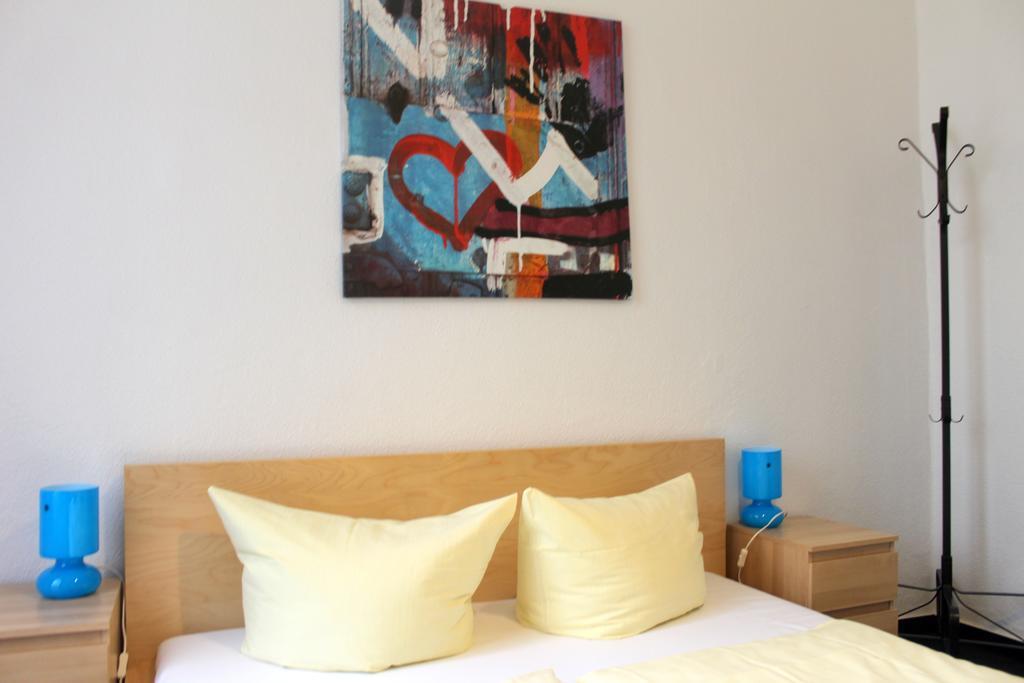 Pension Central Hostel Berlin Exterior photo