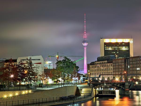 Pension Central Hostel Berlin Exterior photo